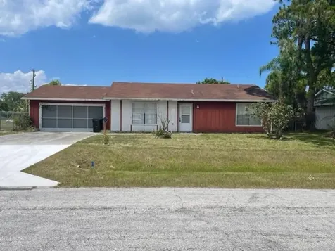 811 SE Walters Terrace Port St Lucie FL 34983