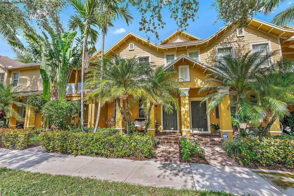 215 E Bay Cedar Circle Jupiter FL 33458
