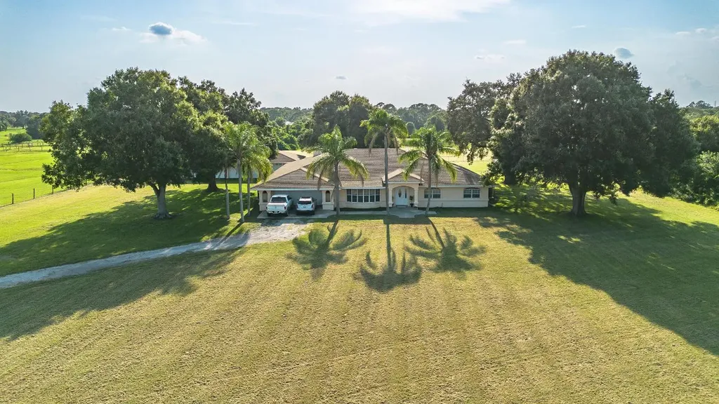477 SW 72nd Terrace Okeechobee FL 34974
