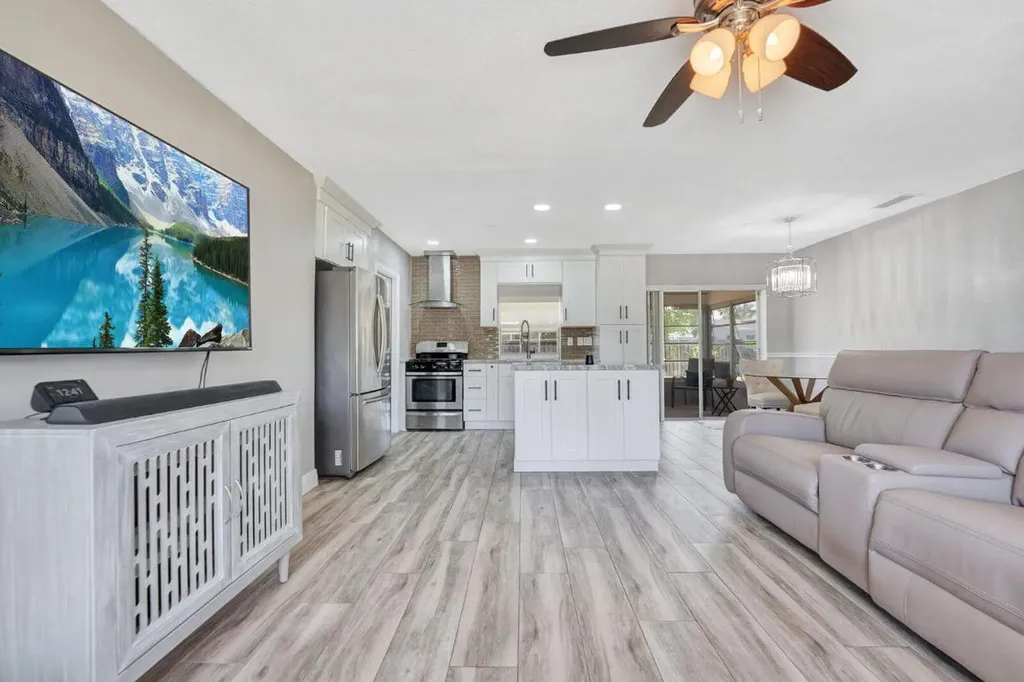 8397 NW 25th Court Sunrise FL 33322