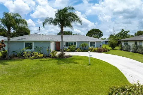 458 SE Lamon Lane Port St Lucie FL 34983