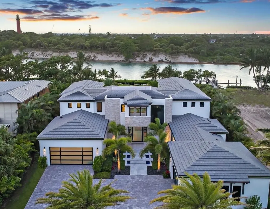 102 Lighthouse Drive Jupiter Inlet Colony FL 33469