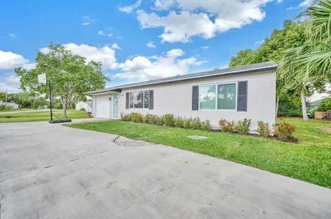 2222 SE Rock Springs Drive Port St Lucie FL 34952