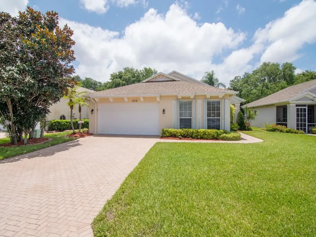 232 SW Lake Forest Way Port St Lucie FL 34986