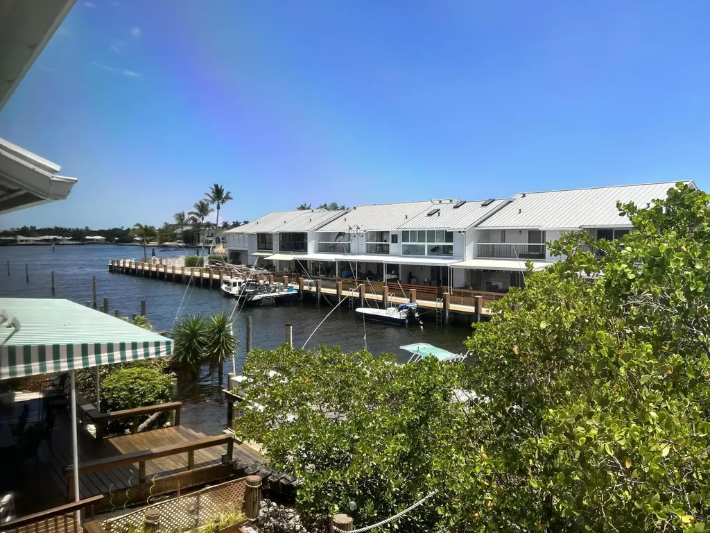 756 Mariners Way Boynton Beach FL 33435