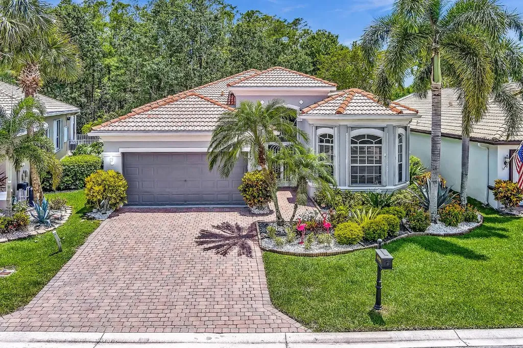 6514 Via Primo Street Lake Worth FL 33467