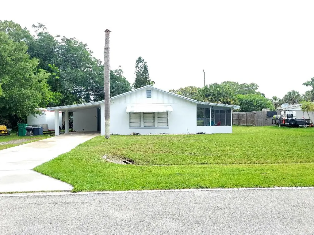 8004 Sebastian Road Fort Pierce FL 34951