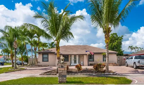 7400 SW 14th Court North Lauderdale FL 33068