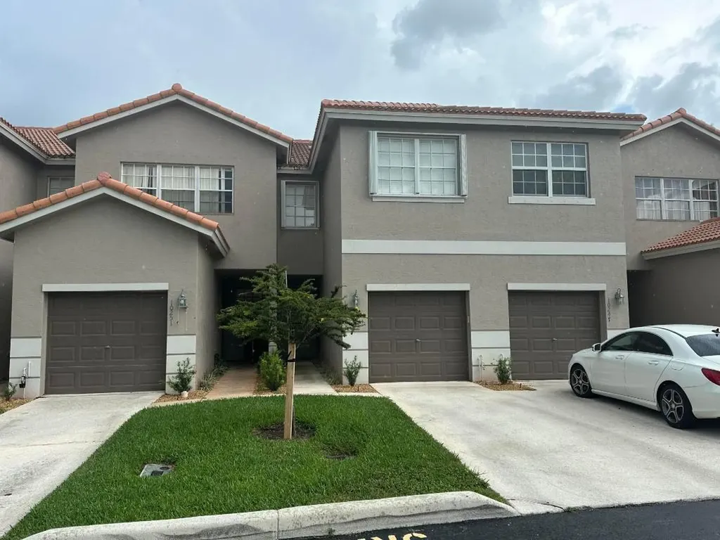 10249 Via Hibiscus Boca Raton FL 33428