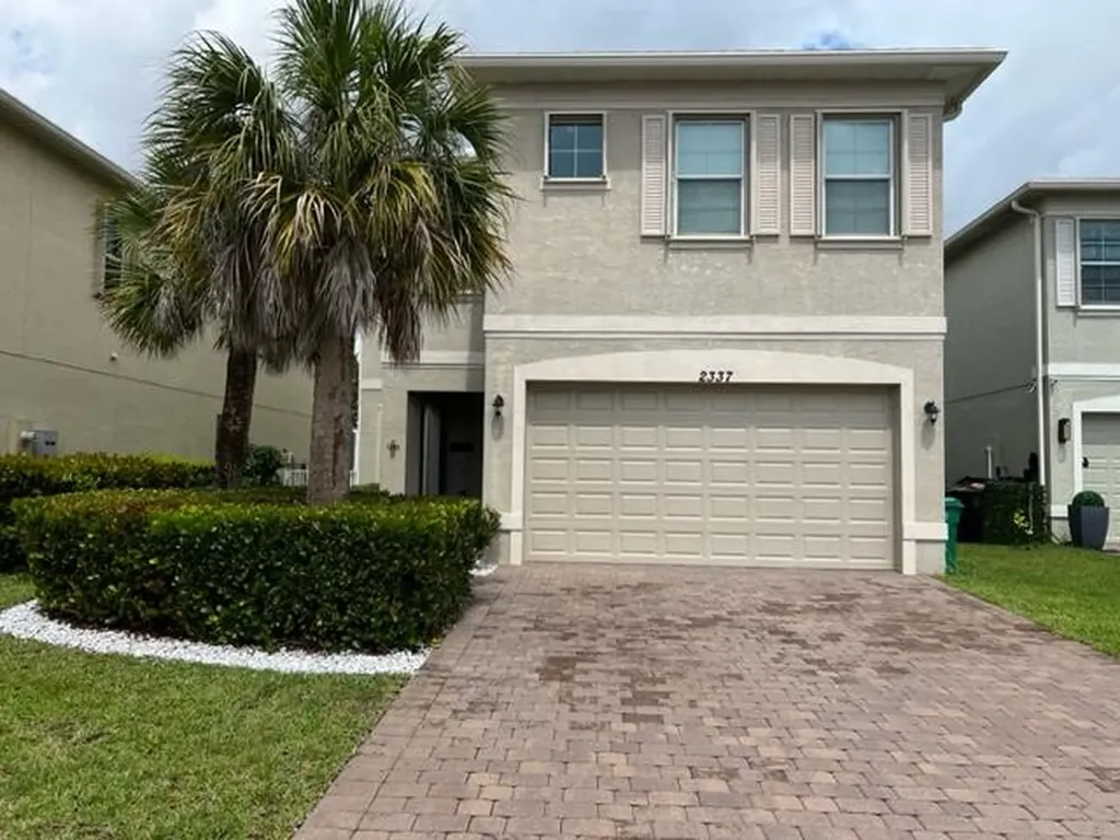2337 NW Padova Street Port St Lucie FL 34986