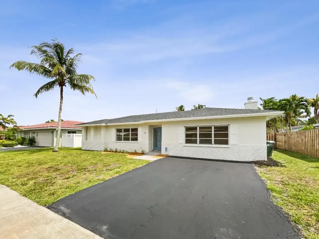18 Tam O Shanter Lane Boca Raton FL 33431