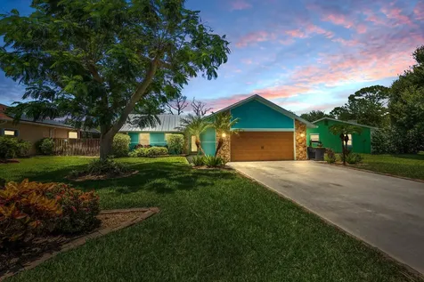 6501 SE Sherwood Street Hobe Sound FL 33455