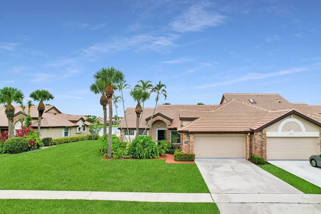 7229 Sweetbay Court Boynton Beach FL 33472