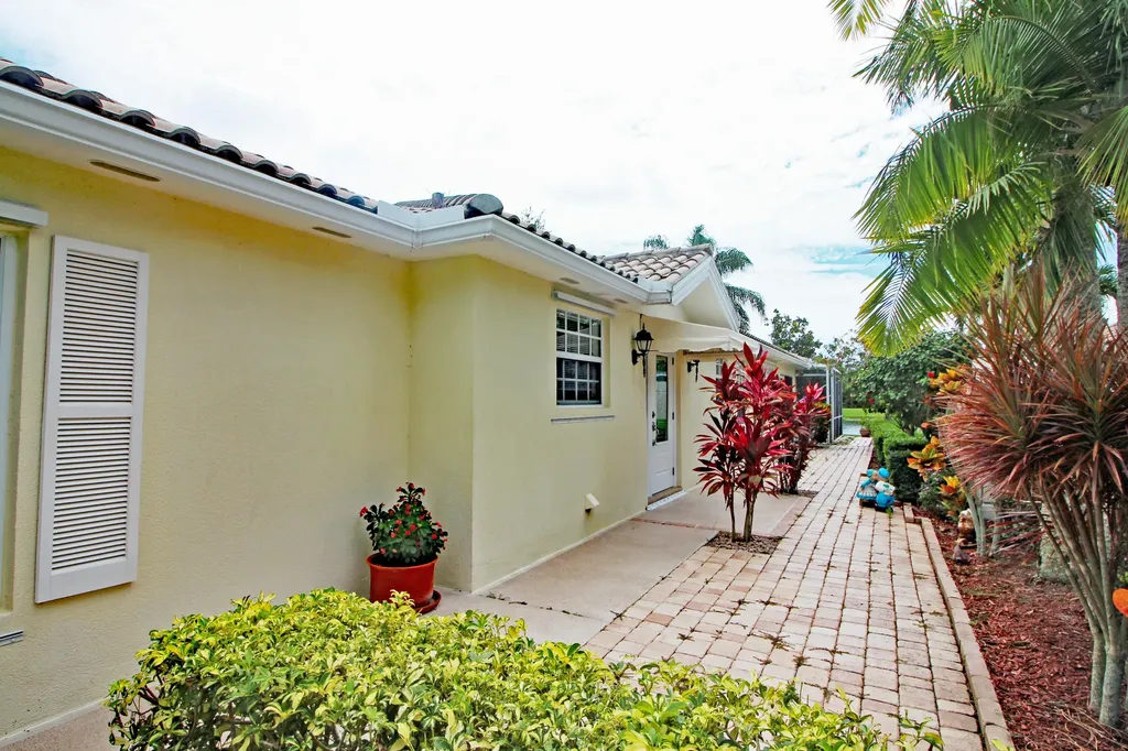 8017 SE Peppercorn Court Hobe Sound FL 33455