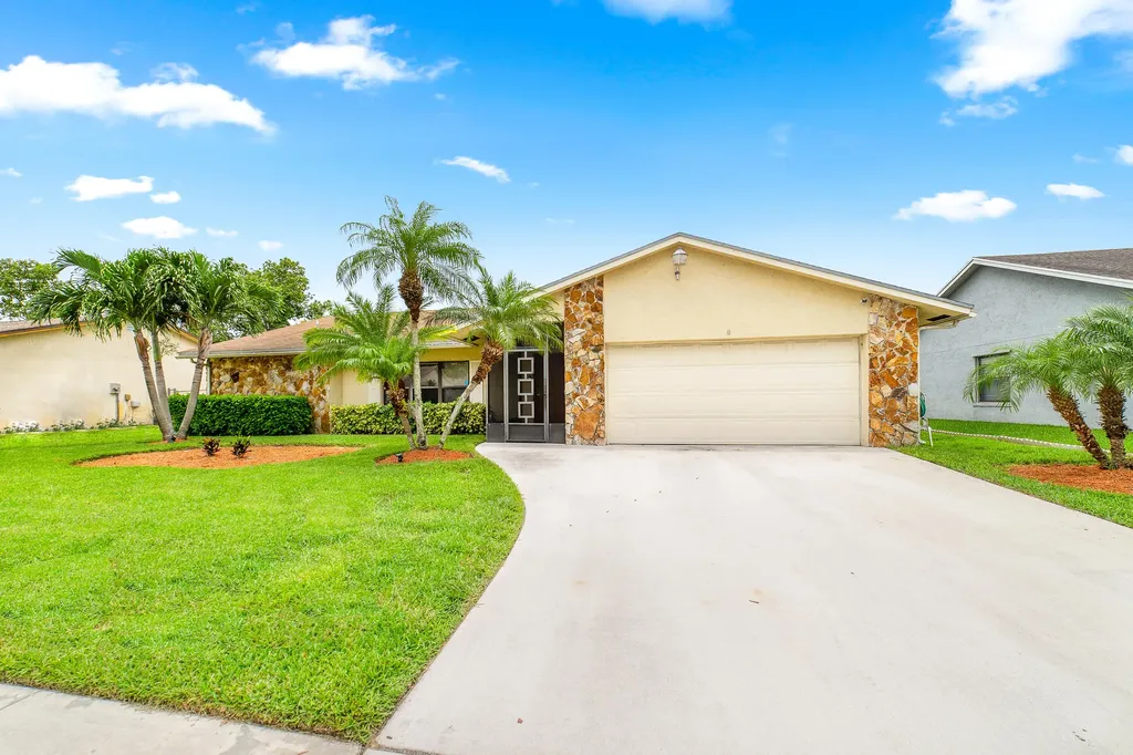 5869 Deerfield Place Lake Worth FL 33463