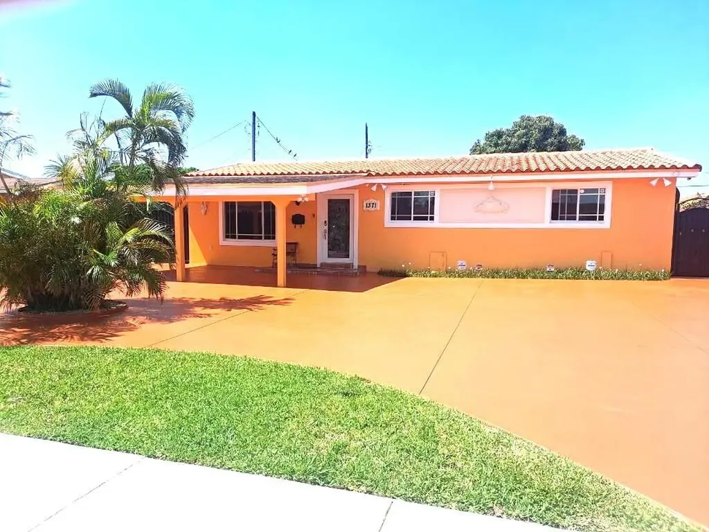 1371 W 32nd Street Hialeah FL 33012