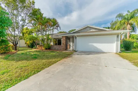 261 SE Volkerts Terrace Port St Lucie FL 34983