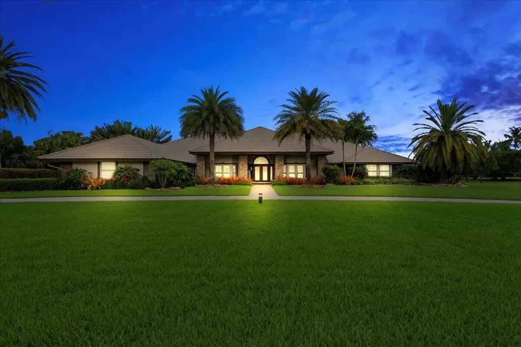 6694 S Calumet Circle Lake Worth FL 33467