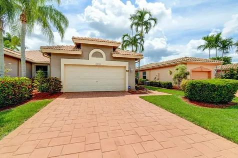 10808 Royal Caribbean Circle Boynton Beach FL 33437