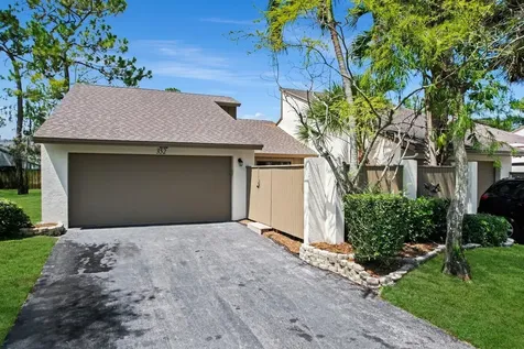 352 Wood Dale Drive Wellington FL 33414