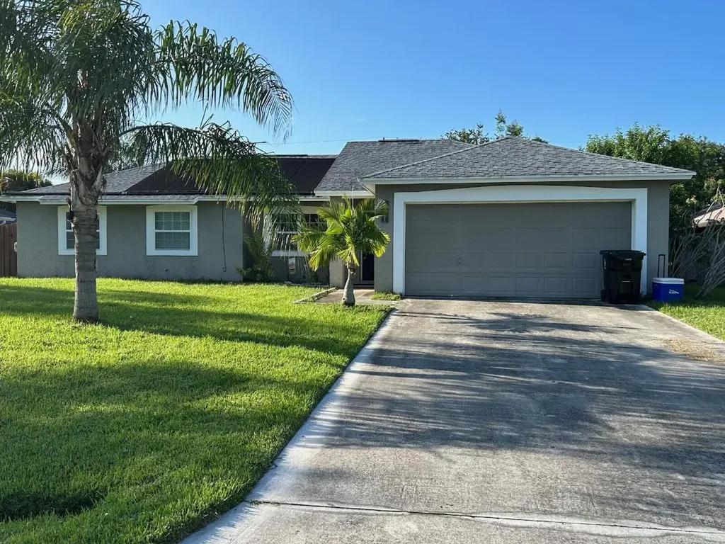 641 SE Damask Avenue Port St Lucie FL 34983