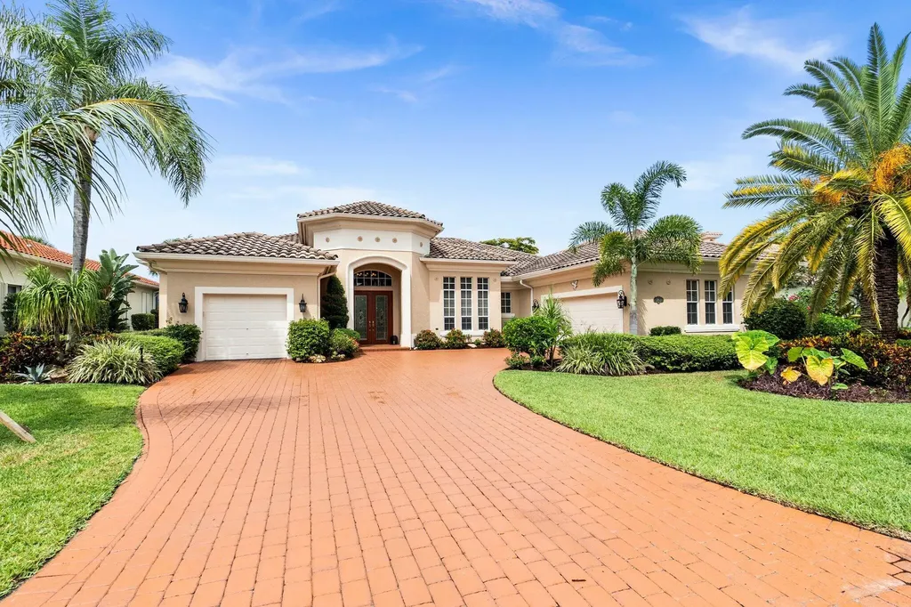 263 SW Hatteras Court Palm City FL 34990