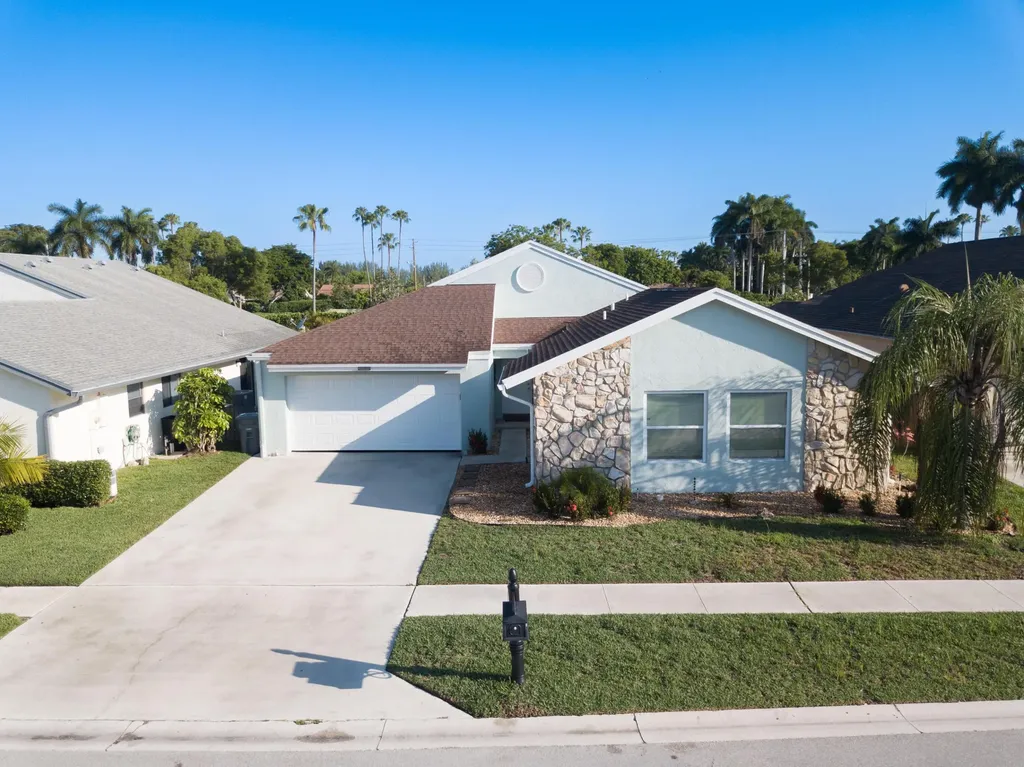 11705 Woodsong Court Boca Raton FL 33428