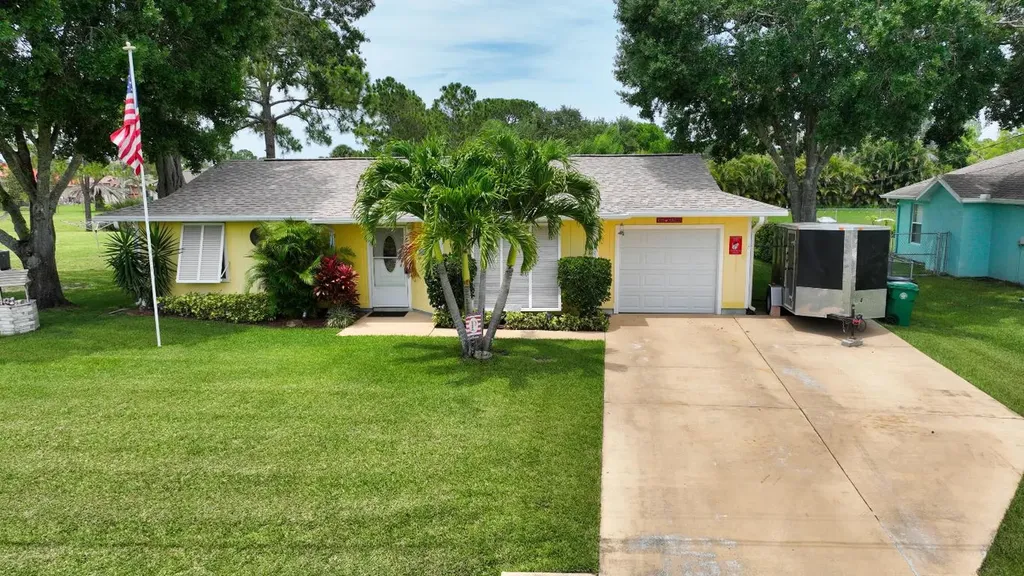 1161 SW Midland Lane Port St Lucie FL 34953