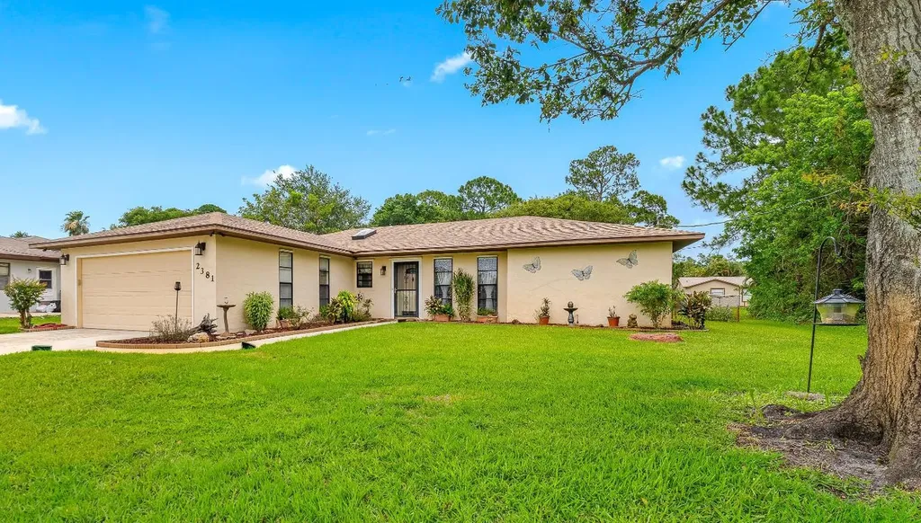 2381 SW Cooper Lane Port St Lucie FL 34984