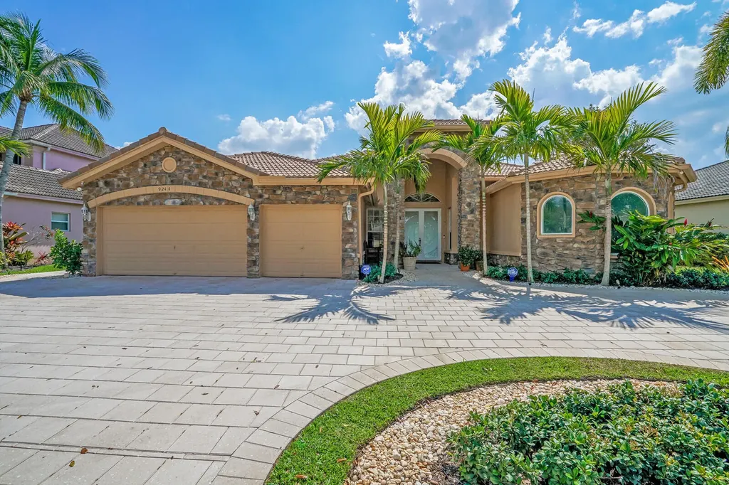 9244 Pineville Drive Lake Worth FL 33467
