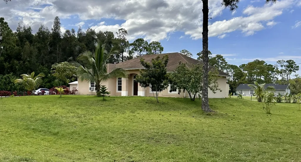 14085 86th Road N Loxahatchee FL 33470