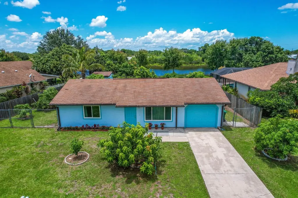 2373 SE Luau Avenue Port St Lucie FL 34952