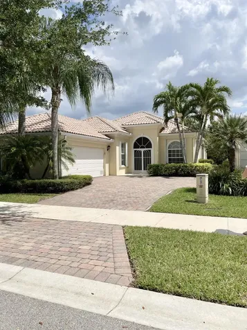 2924 Rio Claro Drive S Wellington FL 33414
