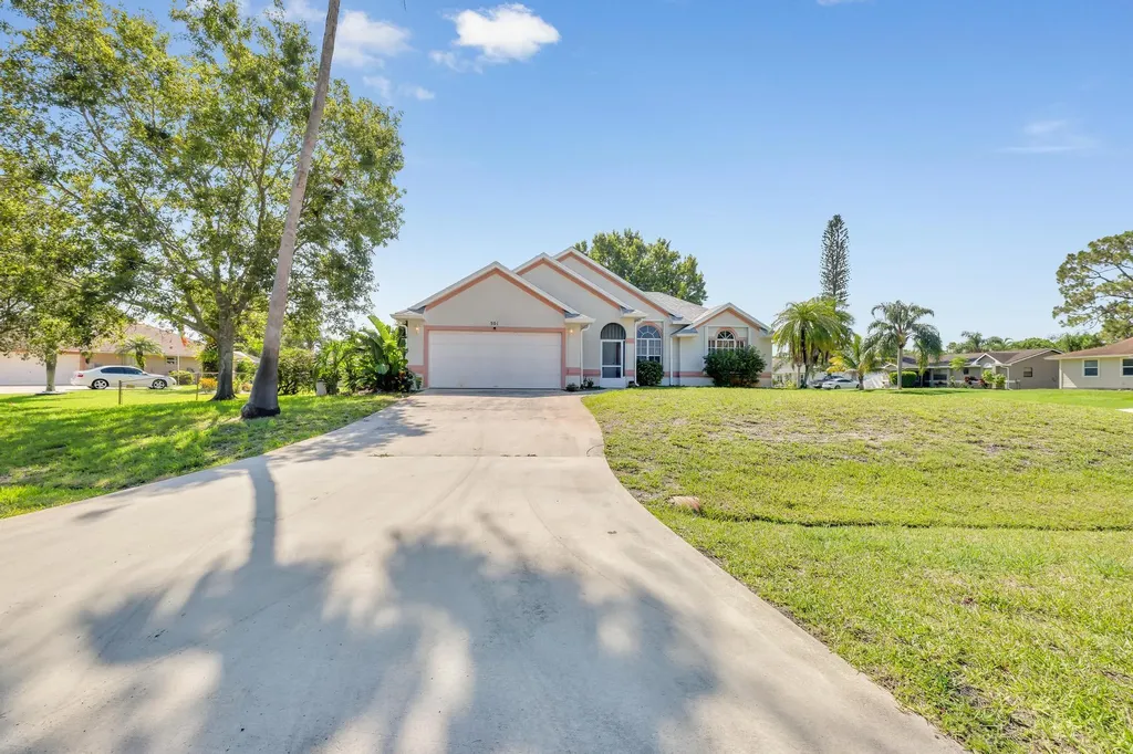 501 NW Salina Terrace Port St Lucie FL 34983