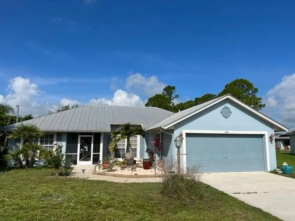 504 SW Pea Court Port St Lucie FL 34953