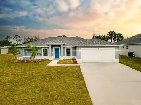 567 SW Nautical Avenue Port St Lucie FL 34984