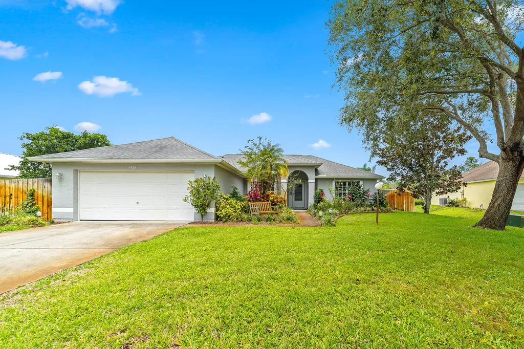 4734 51st Court Vero Beach FL 32967