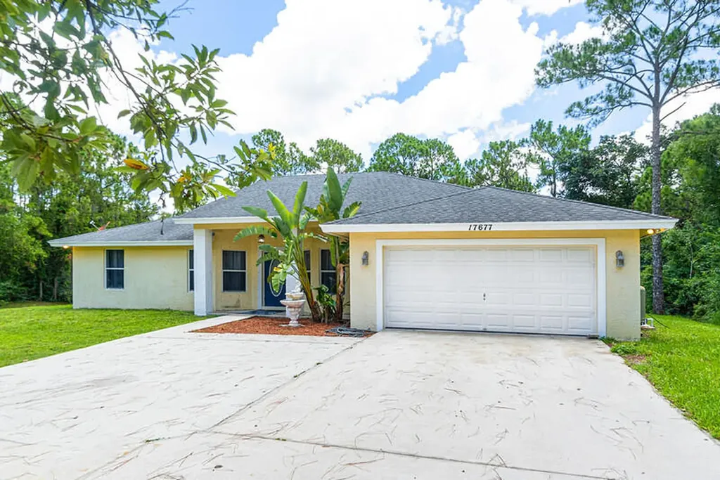 17677 62nd Road N Loxahatchee FL 33470