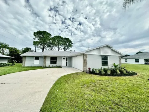 2481 SE Sapelo Avenue Port St Lucie FL 34952