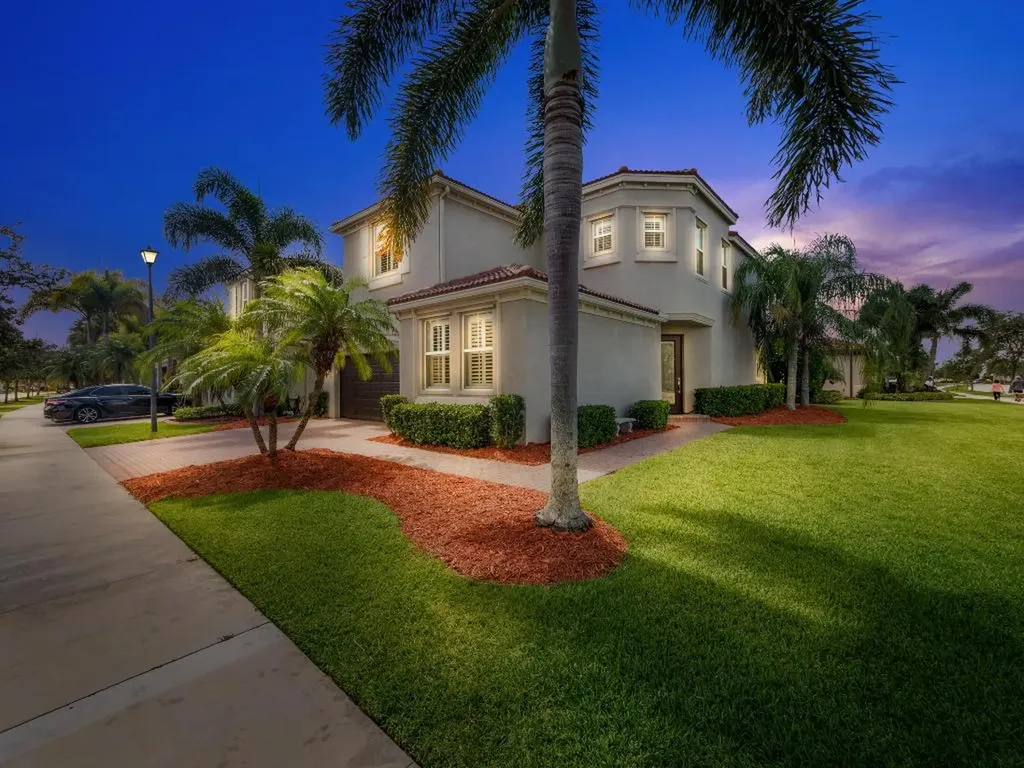 12081 SW Knightsbridge Lane Port St Lucie FL 34987