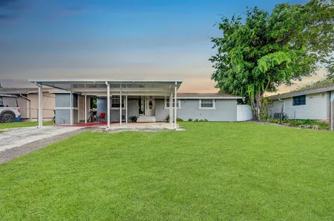 3872 Mackinac Road Lake Worth FL 33462