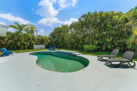 19296 Country Club Drive Jupiter FL 33469