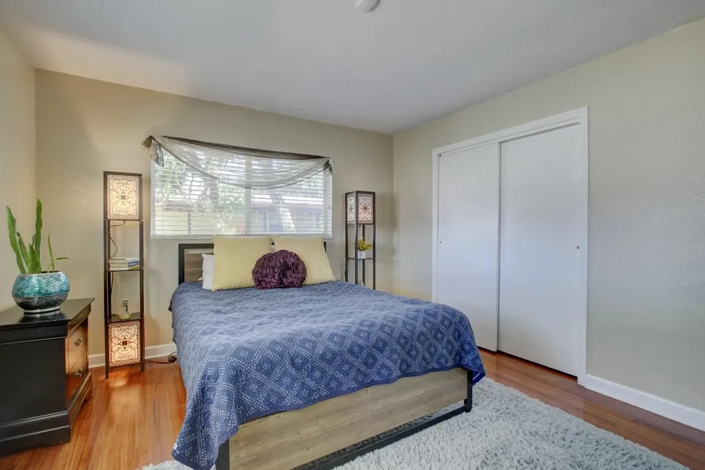 808 SE 13 Court Deerfield Beach FL 33441