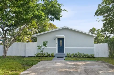 713 SW 9th Court Delray Beach FL 33444