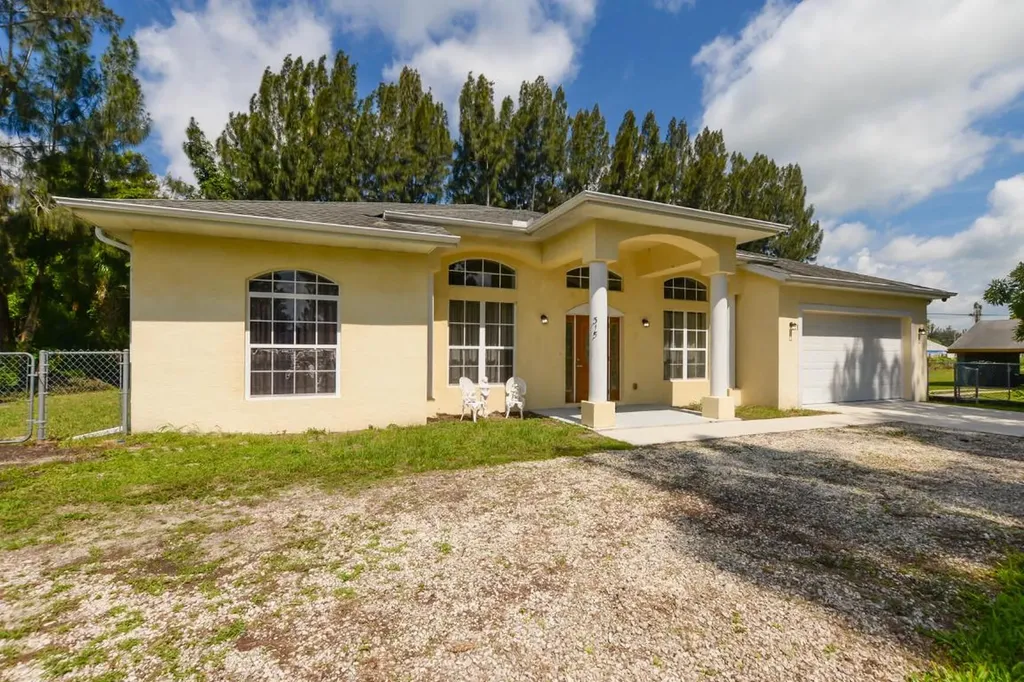 315 Kaye Street Fort Pierce FL 34947