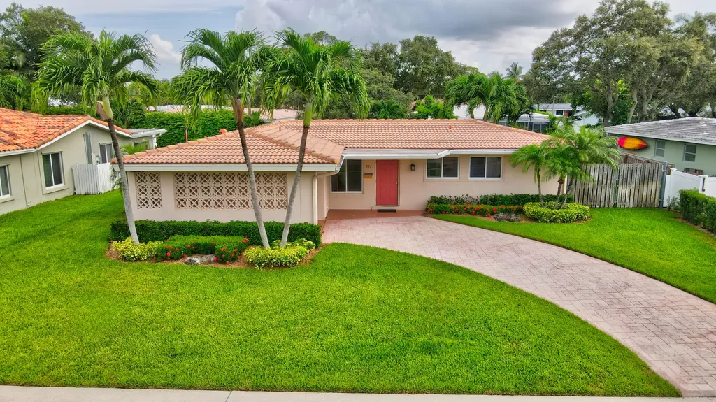 821 SW 3rd Street Boca Raton FL 33486