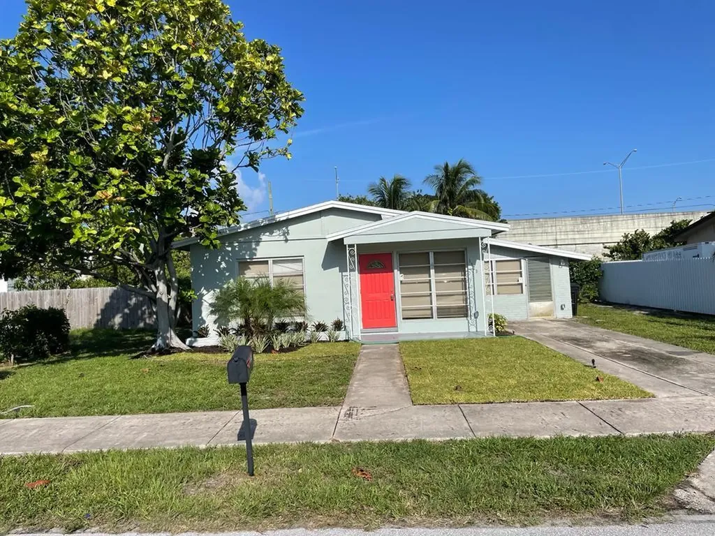 1129 S Ridge Street Lake Worth Beach FL 33460