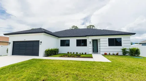 686 SW Empire Street Port St Lucie FL 34983