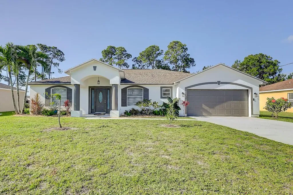 1972 SW Janette Avenue Port St Lucie FL 34953