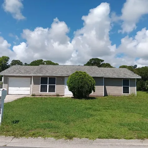 1886 SE Burgundy Lane Port St Lucie FL 34952